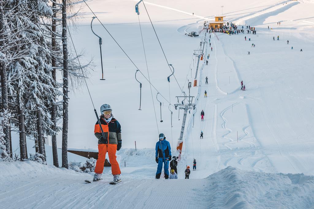 731566ED4D6F79D4B621AF1D7D85E317